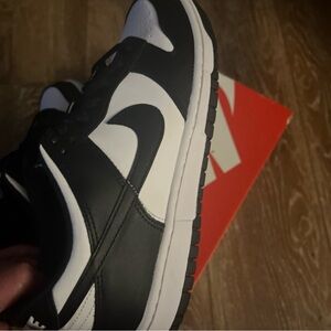 Nike Men's Black and White Sneakers